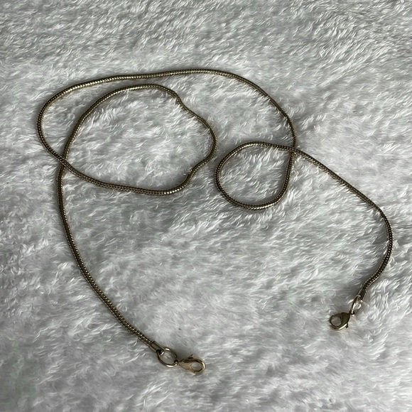 KATE SPADE NEW YORK Spring Forward Wicker Snail Clutch Crossbody Bag - Picture 9 of 9